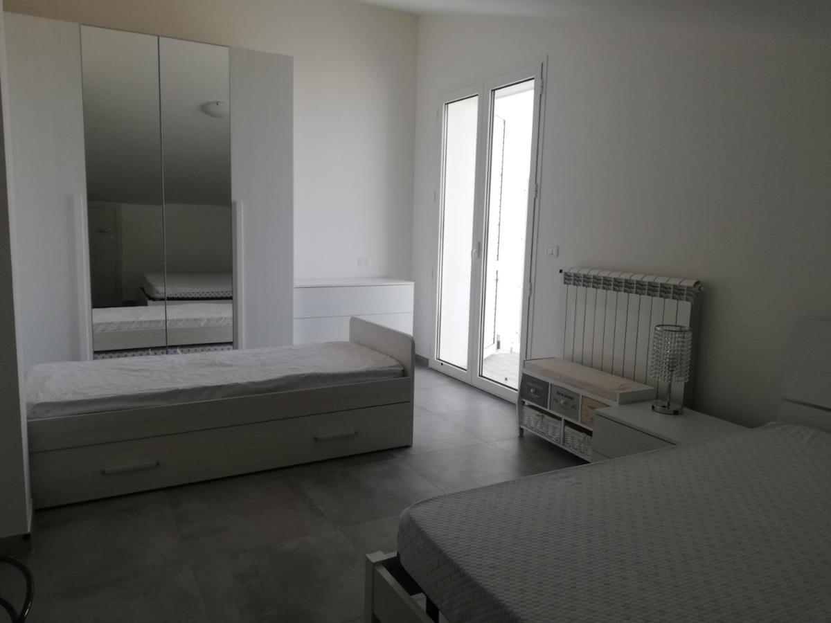 Attico Fronte Mare Apartment Мартинсикуро Екстериор снимка