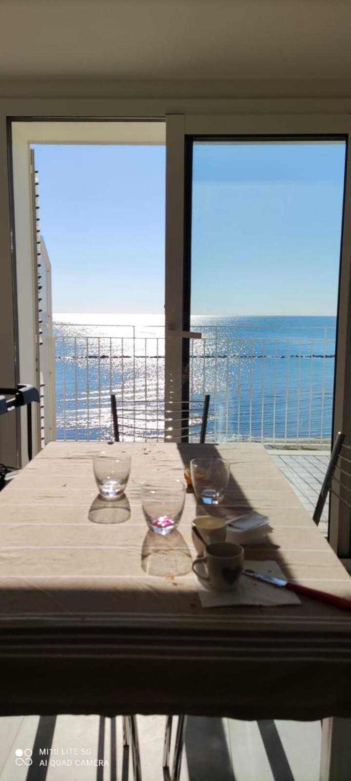 Attico Fronte Mare Apartment Мартинсикуро Екстериор снимка