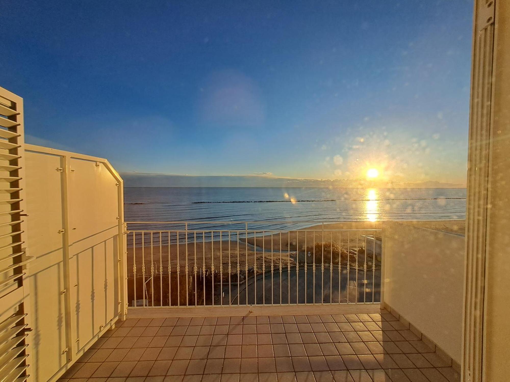 Attico Fronte Mare Apartment Мартинсикуро Екстериор снимка